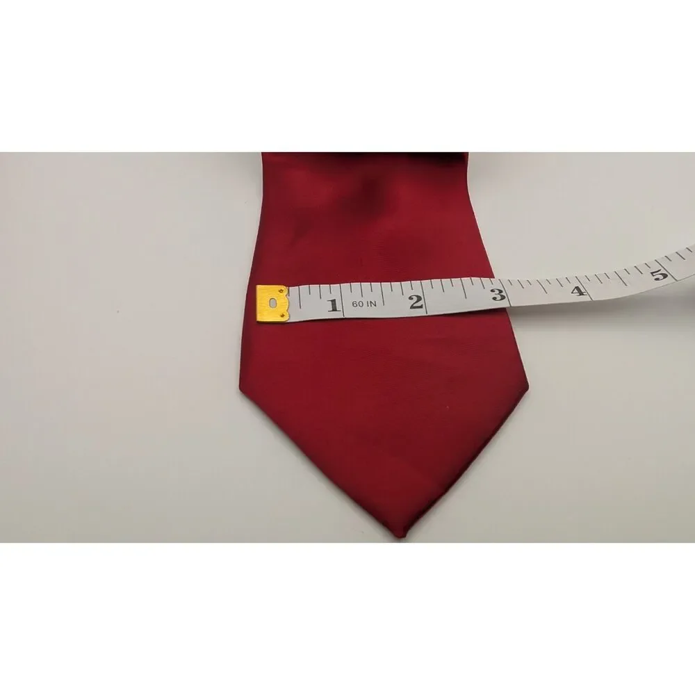 Van Heusen Men’s Red Necktie – Classic Solid Satin Finish